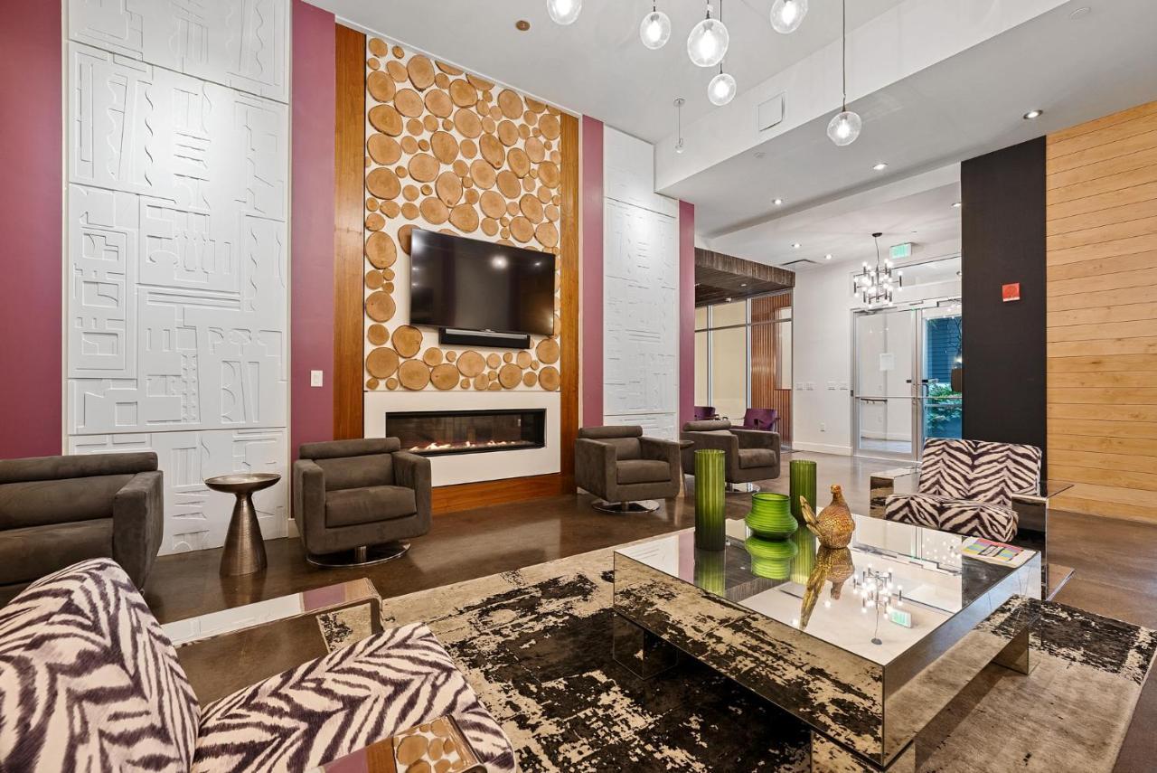 Appartement The Edge On 4Th By Airriva à Louisville-Jefferson County Extérieur photo