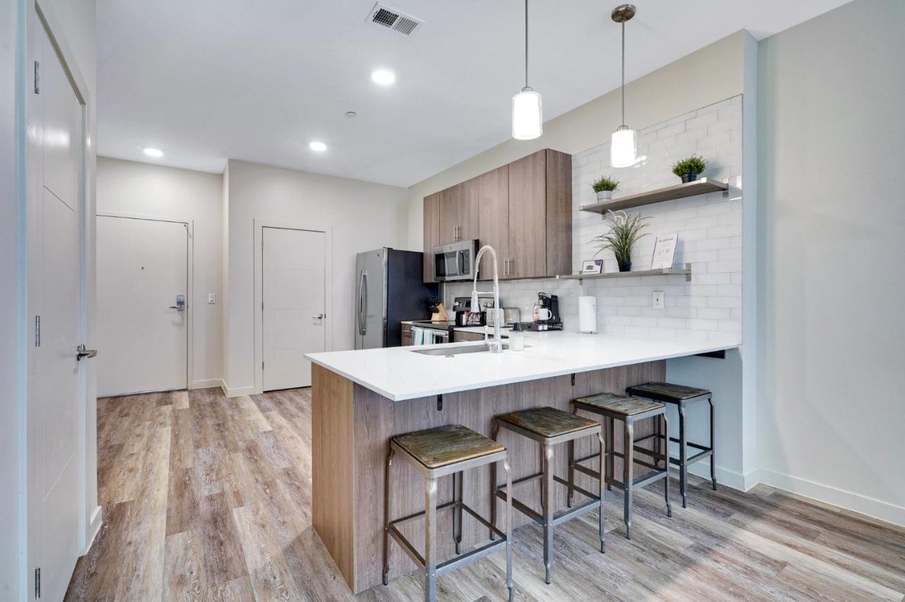 Appartement The Edge On 4Th By Airriva à Louisville-Jefferson County Extérieur photo